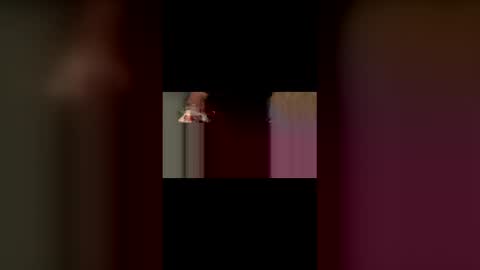 Snapshot of floxc chatting on 11/28/25, 09:45 floxc online show from 11/28/25, 09:45