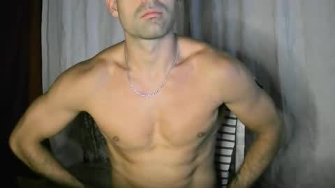 Snapshot of floyd1846652 chatting on 12/17/25, 04:51 floyd1846652 online show from 12/17/25, 04:51