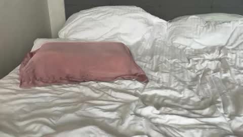 fluffy_bunnyxxx online show from 10/13/25, 06:24