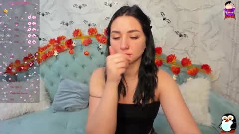 Lina online show from 10/23/25, 11:57