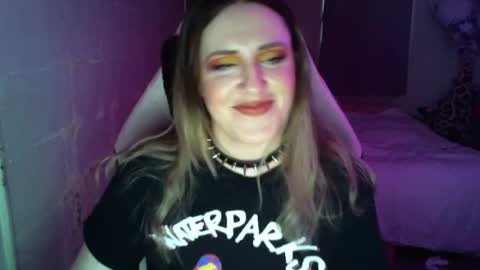 Flux online show from 12/01/25, 02:00