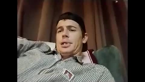 Snapshot of flybuy2525 chatting on 09/29/25, 12:05 flybuy2525 online show from 09/29/25, 12:05