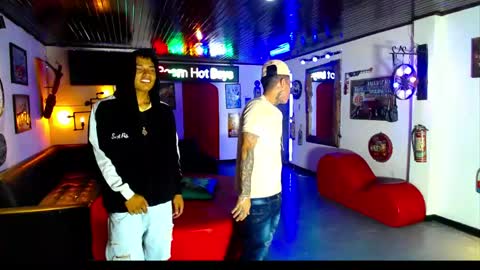 flyckers online show from 04/10/26, 12:10