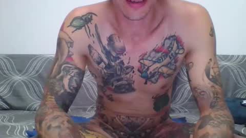 Snapshot of flylen chatting on 10/04/25, 09:13 flylen online show from 10/04/25, 09:13