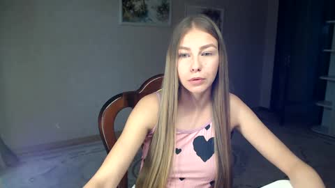 Molli  Ready for any play with you. Hottest show in pvt  Help a student earn big tokens  online show from 10/06/25, 02:03