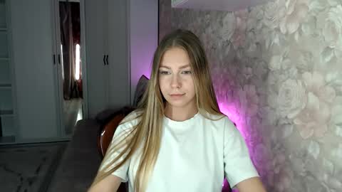 Molli  Ready for any play with you. Hottest show in pvt  Help a student earn big tokens  online show from 10/23/25, 01:54