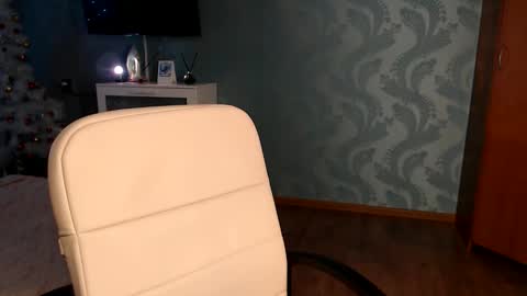 Snapshot of fofhcf chatting on 02/07/26, 05:49 Molli Ready for any play with you. Hottest show in pvt Help a student earn big tokens online show from 02/07/26, 05:49