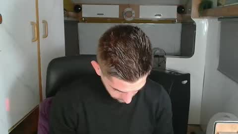 Snapshot of followknight chatting on 10/28/25, 05:26 independent model online show from 10/28/25, 05:26