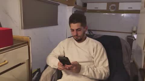 independent model online show from 01/06/26, 08:56