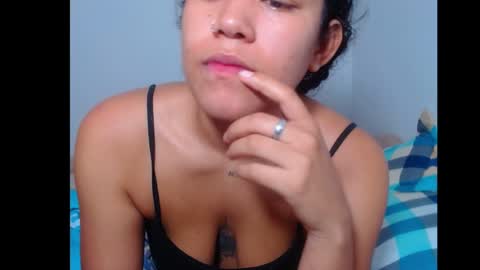 Snapshot of forbidden_games__ chatting on 01/06/25, 03:51 emely and felix online show from 01/06/25, 03:51