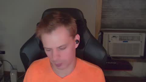 Snapshot of forever_broken chatting on 10/09/25, 05:16 forever_broken online show from 10/09/25, 05:16