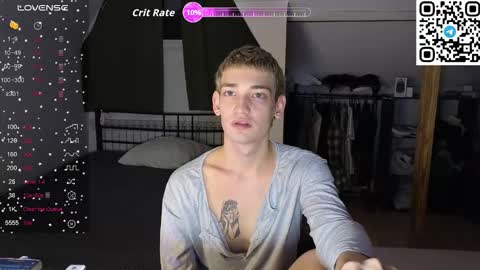 forever_eren online show from 11/23/25, 07:13