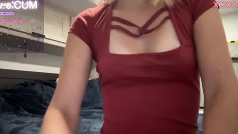 Elaine online show from 12/03/24, 01:52