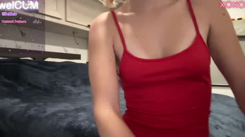 Elaine online show from 12/17/24, 01:07