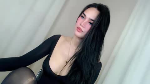 KHATRINA STACIE MARIE online show from 03/26/26, 12:39