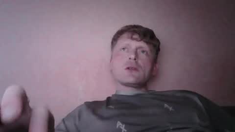 forgotten_lover online show from 12/19/25, 03:41