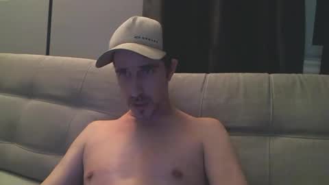 fouraide42 online show from 02/11/25, 09:42