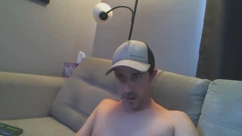 fouraide42 online show from 02/11/25, 12:48