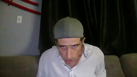 Snapshot of fouraide42 chatting on 06/17/26, 02:36 fouraide42 online show from 06/17/26, 02:36