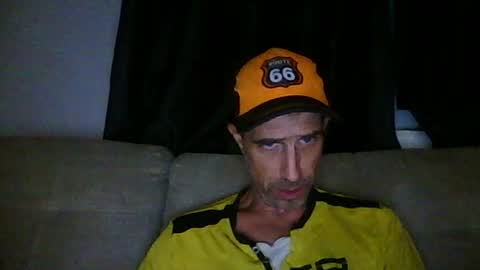 Snapshot of fouraide42 chatting on 07/03/26, 02:51 fouraide42 online show from 07/03/26, 02:51