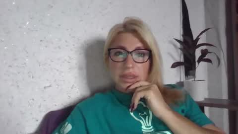 Snapshot of fox_red_lady7 chatting on 10/02/25, 07:26 fox_red_lady7 online show from 10/02/25, 07:26