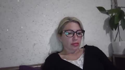 Snapshot of fox_red_lady7 chatting on 05/11/26, 06:38 fox_red_lady7 online show from 05/11/26, 06:38