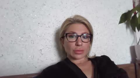 Snapshot of fox_red_lady7 chatting on 05/16/26, 06:21 fox_red_lady7 online show from 05/16/26, 06:21