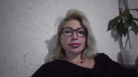 Snapshot of fox_red_lady7 chatting on 05/17/26, 07:21 fox_red_lady7 online show from 05/17/26, 07:21