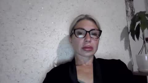 Snapshot of fox_red_lady7 chatting on 05/31/26, 07:15 fox_red_lady7 online show from 05/31/26, 07:15