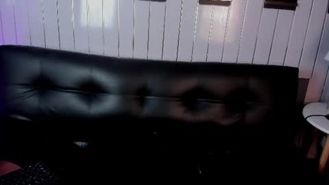 Snapshot of fox_white_ chatting on 06/27/26, 12:22 . FOX WHITE . online show from 06/27/26, 12:22