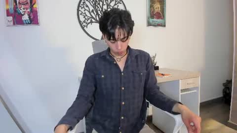 Snapshot of fox_white_ chatting on 07/03/26, 06:58 . FOX WHITE . online show from 07/03/26, 06:58