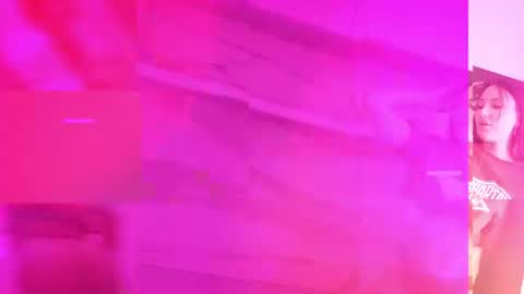 Snapshot of foxe_sailey chatting on 06/28/26, 04:24 Fox love you online show from 06/28/26, 04:24