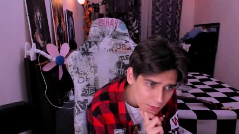 Foxicfu online show from 04/11/26, 02:32