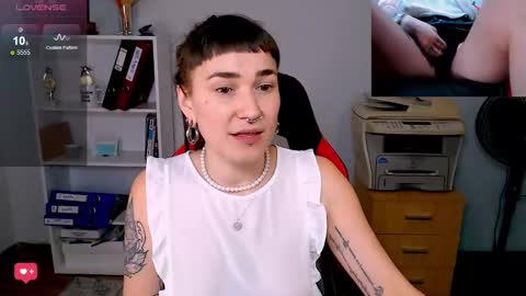 Snapshot of foxrinehelen chatting on 02/22/25, 03:36 Helen - My streams are Monday - Friday at 8 AM NY time online show from 02/22/25, 03:36