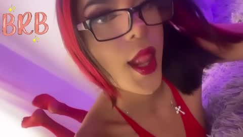 Snapshot of foxxy_angel chatting on 05/15/26, 10:28 Santi online show from 05/15/26, 10:28