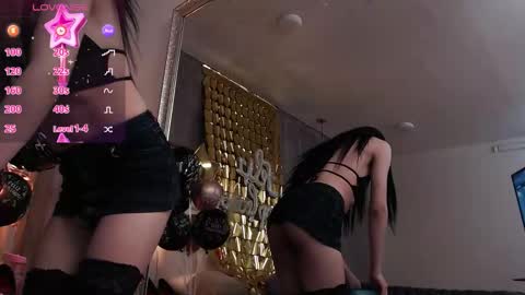 Snapshot of foxxy_dolce chatting on 10/06/25, 04:26 Foxxy online show from 10/06/25, 04:26