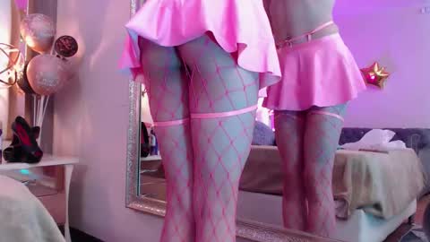 Snapshot of foxxy_dolce chatting on 10/27/25, 11:58 Foxxy online show from 10/27/25, 11:58