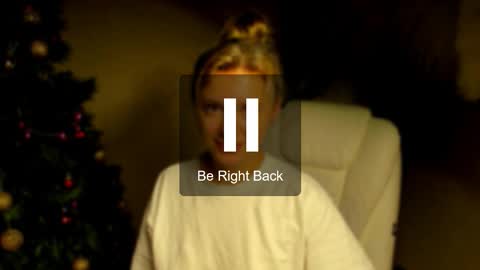 Foxy online show from 12/17/25, 12:16