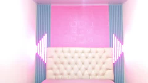 Snapshot of foxy_ella chatting on 02/14/25, 06:08 Ella online show from 02/14/25, 06:08