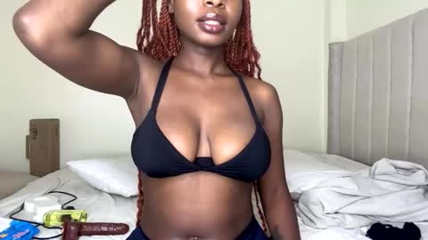 Snapshot of foxy_fanala chatting on 03/09/25, 01:46 Fanala online show from 03/09/25, 01:46