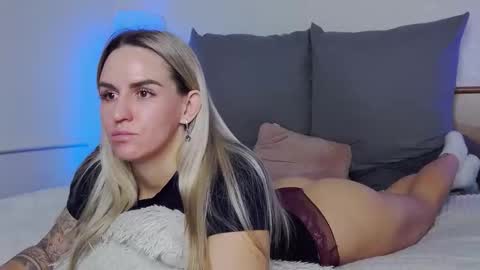 Foxy Kimmi online show from 11/30/25, 07:12