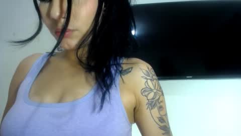 Snapshot of foxy_xtreme chatting on 10/05/25, 11:02 Foxy xtreme online show from 10/05/25, 11:02