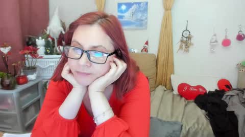 Snapshot of foxydesiree chatting on 01/24/25, 04:39 foxydesiree online show from 01/24/25, 04:39