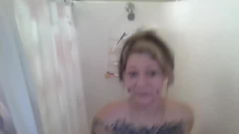 foxyfang online show from 09/26/25, 01:48