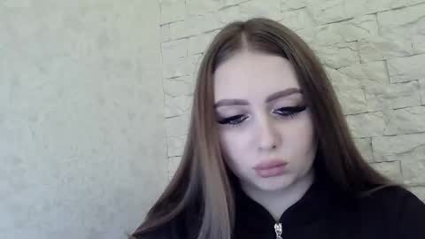 Snapshot of foxyflaree chatting on 11/29/25, 05:38 Alice online show from 11/29/25, 05:38