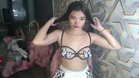 foxygoddess19 online show from 09/17/25, 04:58