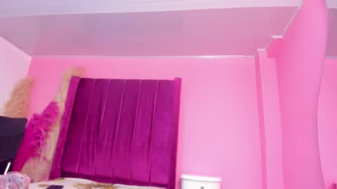 Snapshot of foxyhillx chatting on 12/03/25, 08:29 foxyhillx online show from 12/03/25, 08:29