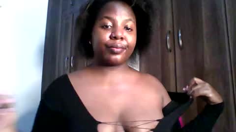 Kayla online show from 10/04/25, 04:21