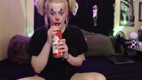 Snapshot of foxymalloryknoxy69 chatting on 11/01/25, 07:54 Mallory Koxx online show from 11/01/25, 07:54