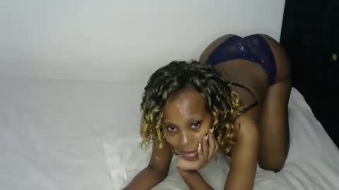 Snapshot of foxypennyy chatting on 02/18/25, 08:16 foxypennyy online show from 02/18/25, 08:16
